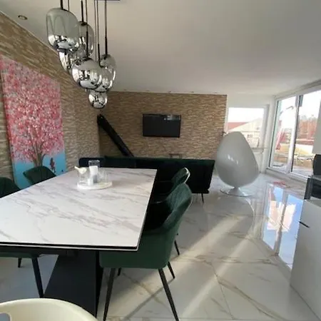 Exclusive Penthouse In Apartament *